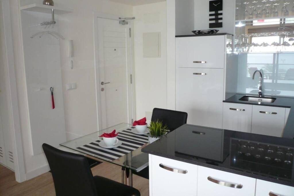 Modern Apartment With Stunning Sea View Cala Millor  Buitenkant foto