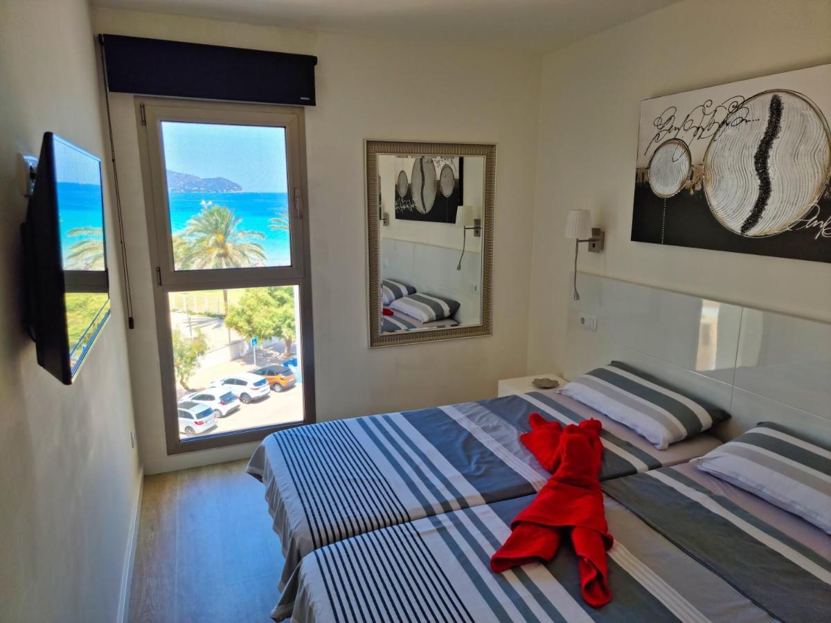 Modern Apartment With Stunning Sea View Cala Millor  Buitenkant foto
